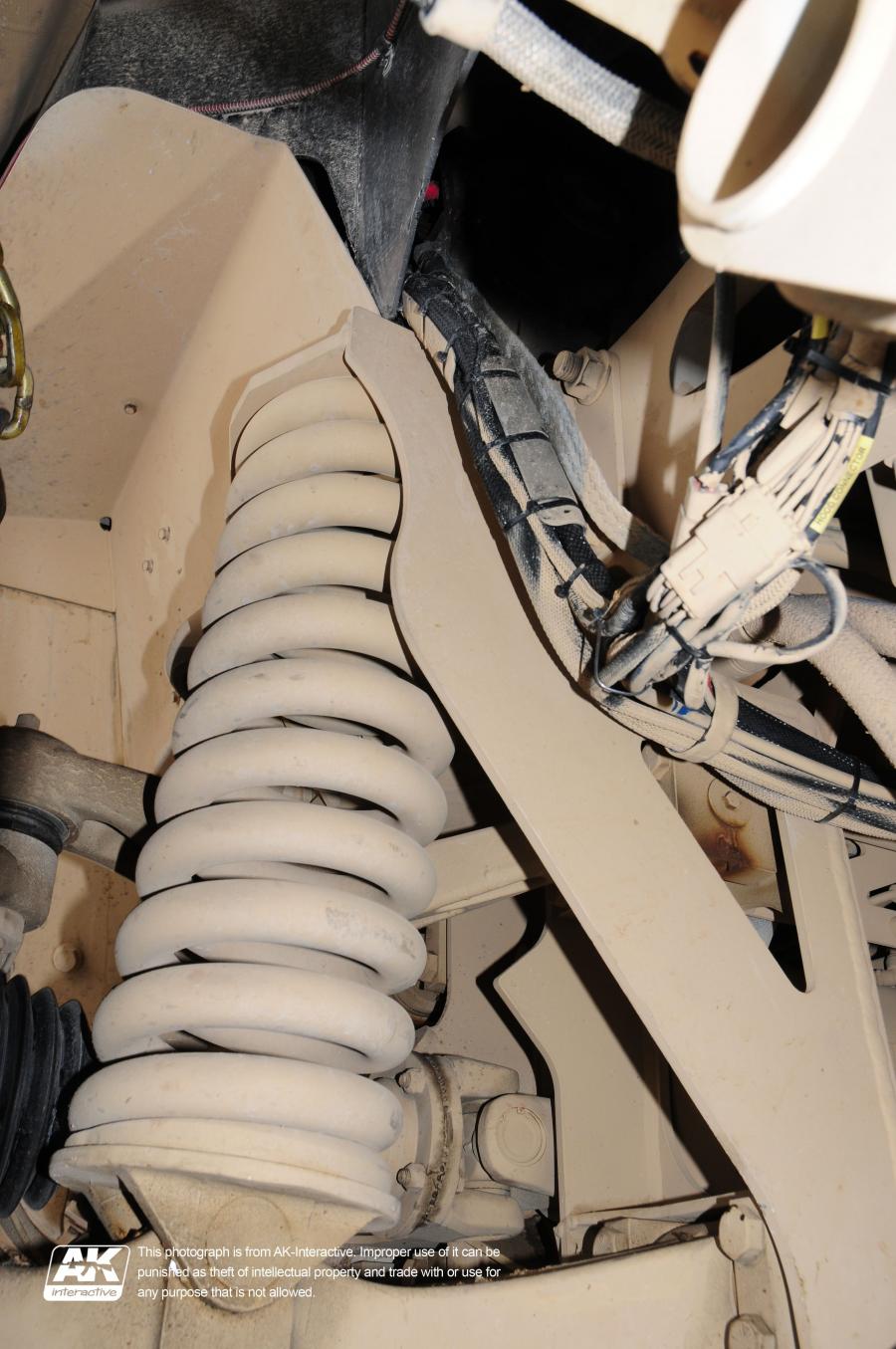 Детали экстерьера Oshkosh M-ATV 2009 года  (фото 67 из 676)